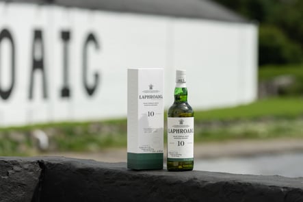 Laphroaig 10YO HERO IMAGE